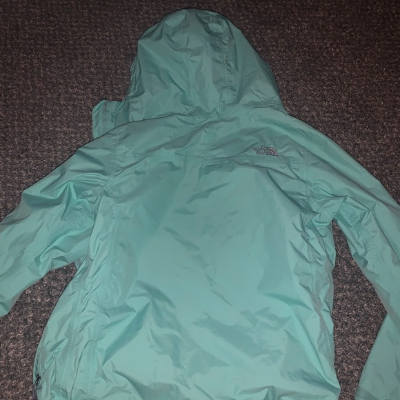 The north face windbreaker - Picture 3 of 3